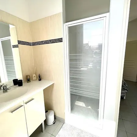 Le Riquet - 4 People - Hyper Center - Metro Апартаменты