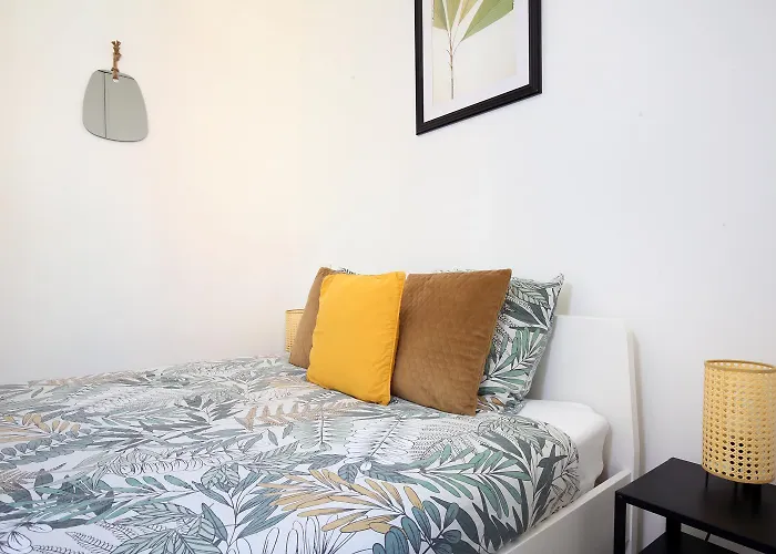 Le Riquet - 4 people - Hyper Center - Metro *